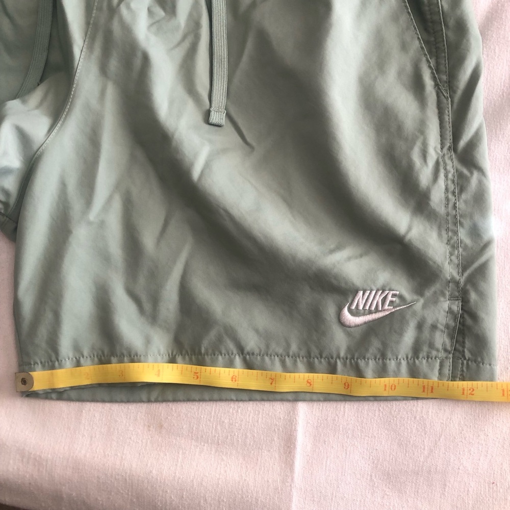NIKE Club Woven Flow Mens Shorts 🫒 - Picture 8 of 12